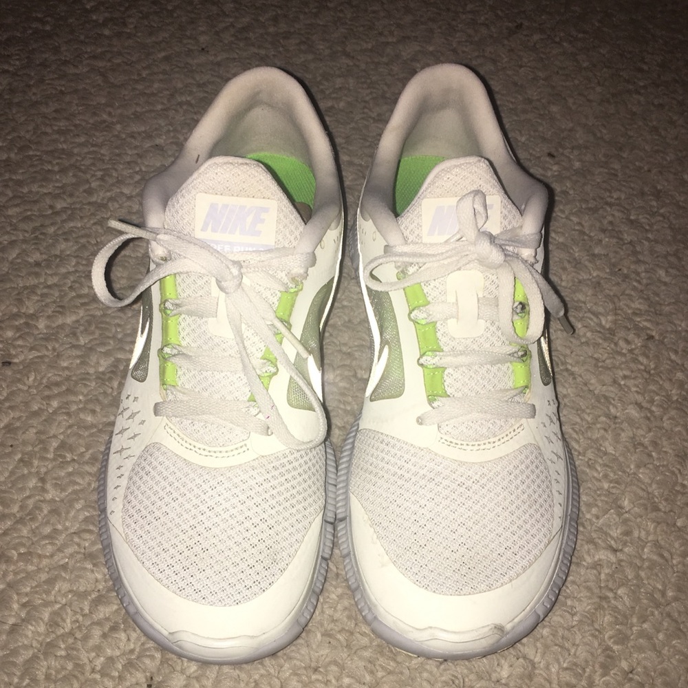 Nike Free runs 5.0